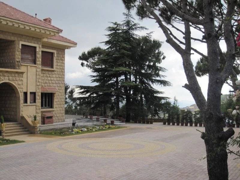 Sale Villa Ain Dara